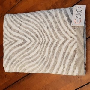 NEW | CARO ROOM | BATH TOWEL
